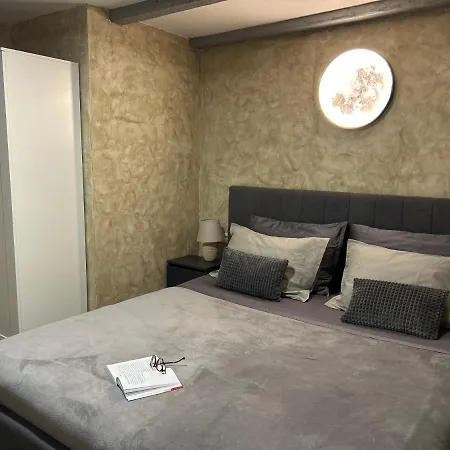Apartment Vela & Vega *